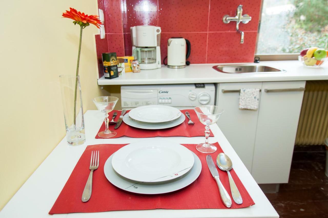 Stephany Apartment เอเธนส์ ภายนอก รูปภาพ